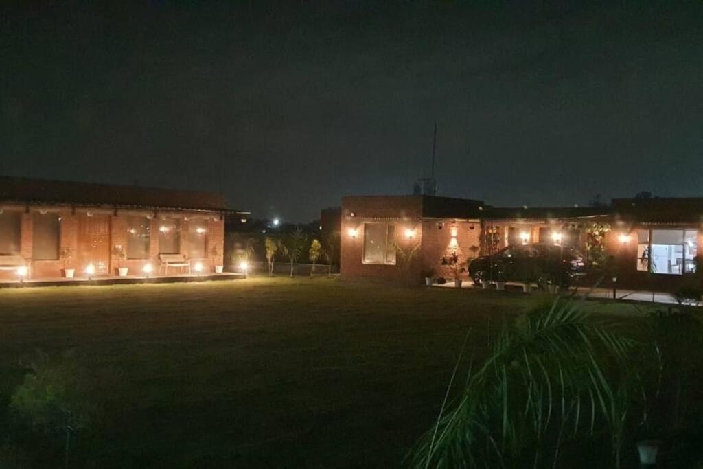 Villa M&M Farm Rohtak Exterior foto